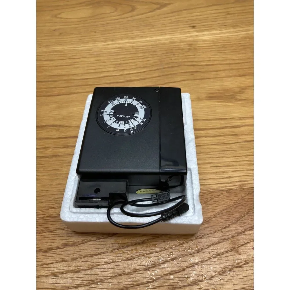 SOLIGOR MK-3A thyristor electronic flash unit - Not tested. Made in Japan.‎